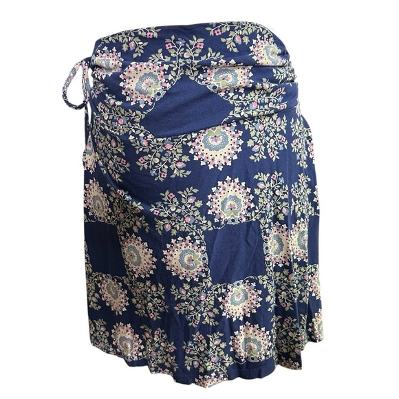 Patagonia Lithia Women’s Convertible Floral Skirt-Top. Size Medium - Picture 6 of 9